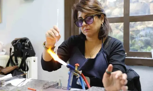 Bu atölyede 'cam' sanata dönüşüyor
