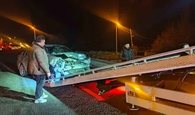 Diyarbakır'da iki ayrı kazada 9 kişi yaralandı