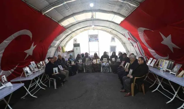 Evlat nöbetindeki baba: "Kürtlerin en büyük düşmanı, PKK örgütüdür"