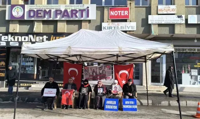 Acılı ailelerin evlat nöbeti 176'ncı haftaya girdi
