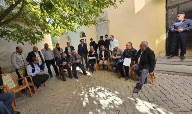 Dönertaş köyünde çiftçilere tarımsal üretim eğitimi verildi