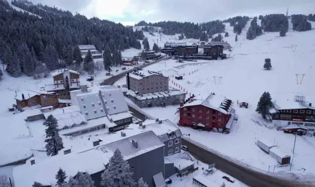 Uludağ'da kar kalınlığı yarım metreye yaklaştı