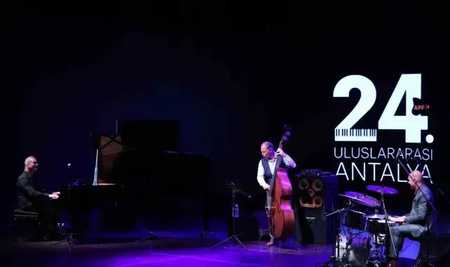24. Uluslararası Antalya Piyano Festivali'nde Kerem Görsev'den caz rüzgarı