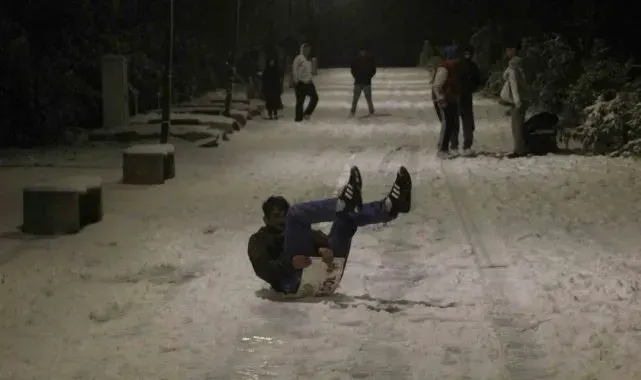 Boztepe beyaz gelinliğini giydi