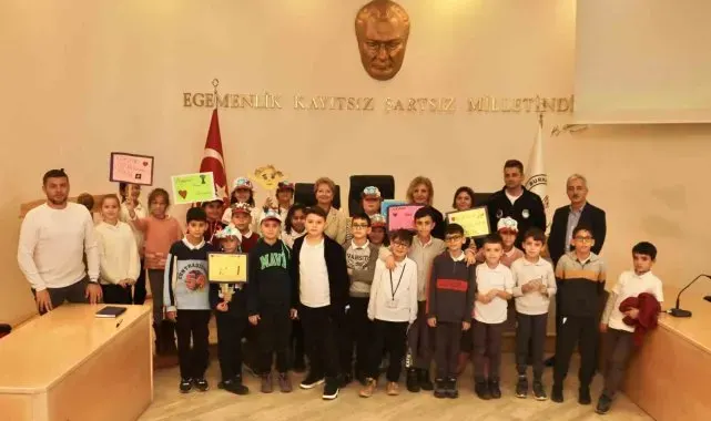Burhaniye'de öğrenciler çevre konusunda bilinçlendi