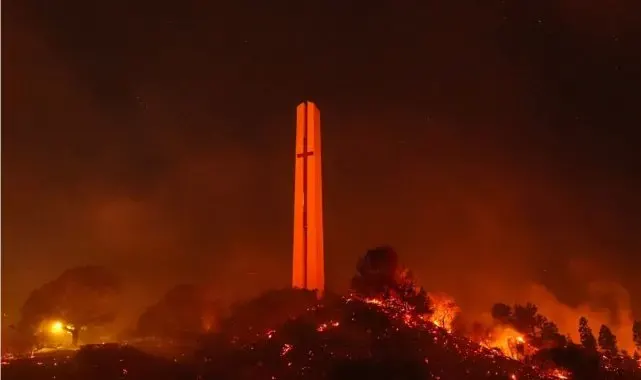 California'da orman yangınında 4 bin 37 dönümlük alan kül oldu