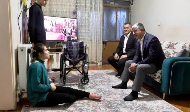 Özel birey Nazar'ın tekerlekli sandalye sevinci