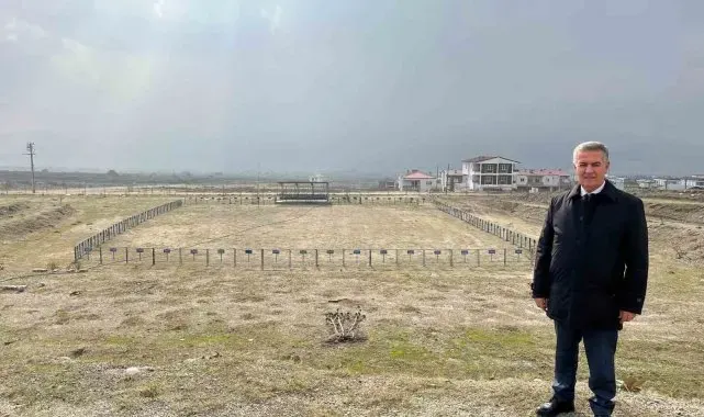 Başkan Erol'dan deve güreşine davet