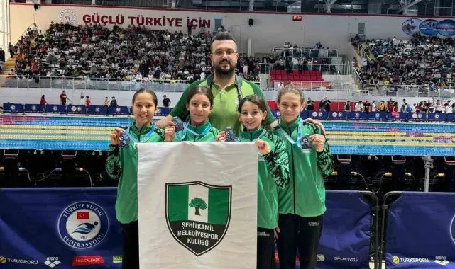 Şehitkamil'in yüzücülerinden büyük başarı