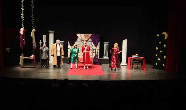 Başkan Çerçioğlu, Aydınlı çocukları tiyatro ile buluşturdu
