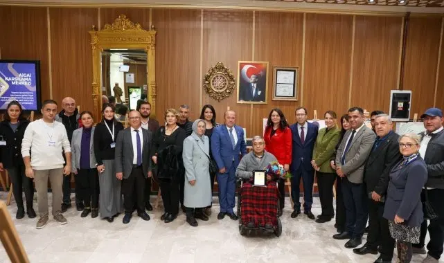 Engelli ressamdan "Kalem ve kâğıdın düeti" sergisi