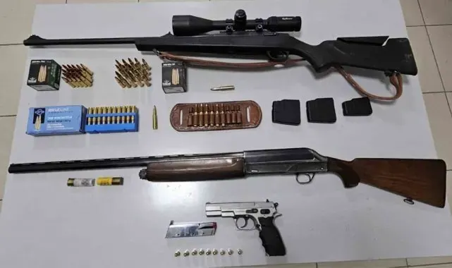 Çorum'da yapılan denetimlerde 5 adet silah ele geçirildi