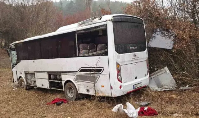 Emet'te işçi servisi devrildi: 1 ölü, 8 yaralı