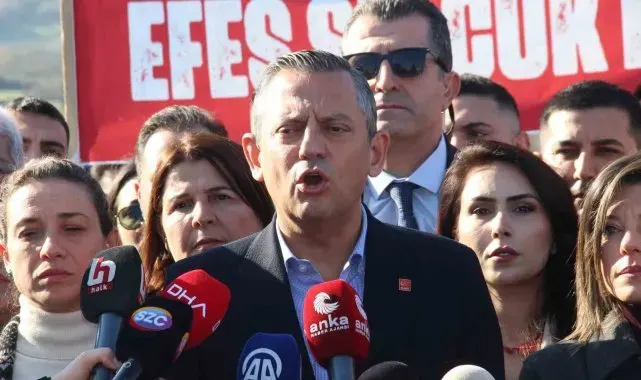 CHP Genel Başkanı Özel: "Meryem Ana Evi Otoparkı mücadelesinin arkasındayız"
