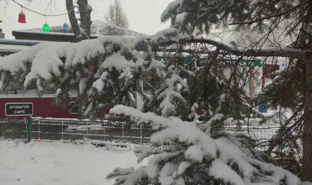 Ardahan'da karla gelen kartpostallık görüntüler
