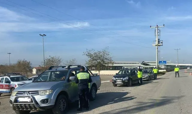 Jandarmadan emniyet kemeri denetimi