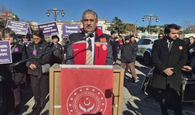 Tekirdağ'da kadına yönelik şiddete karşı anlamlı yürüyüş
