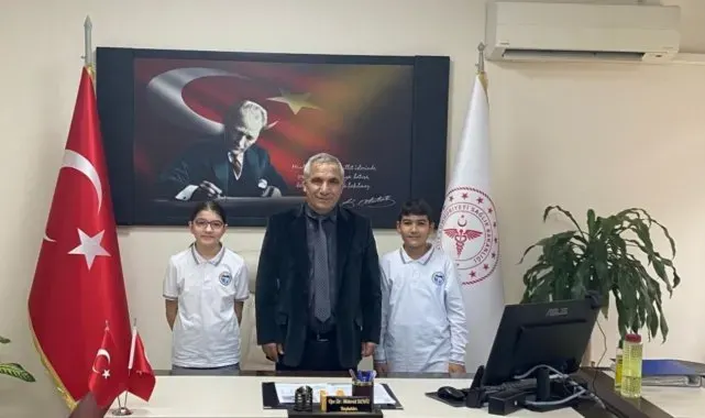Kumbaralarındaki parayla tekerlekli sandalye aldılar