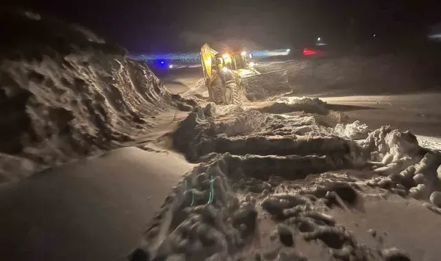 Mahsur kalan vatandaşı ekipler hastaneye yetiştirdi