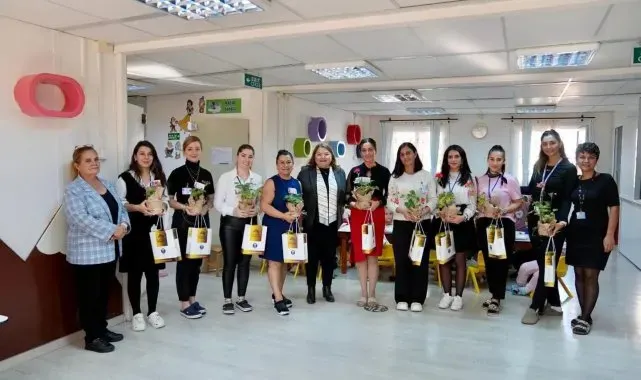Başkan Gençay öğretmenleri unutmadı