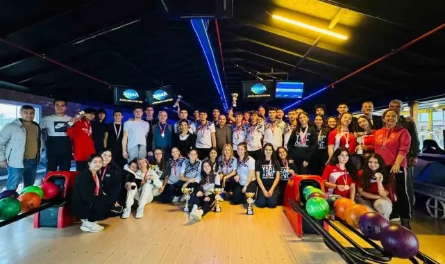 Aydın'da okullar arası bowling müsabakaları sona erdi