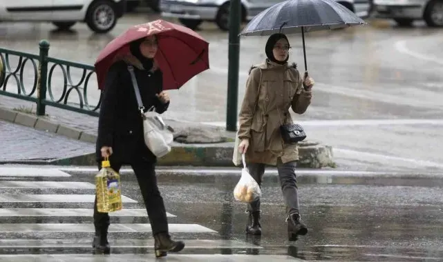 Bursa aylık ortalama yağışın yarısını bir günde aldı