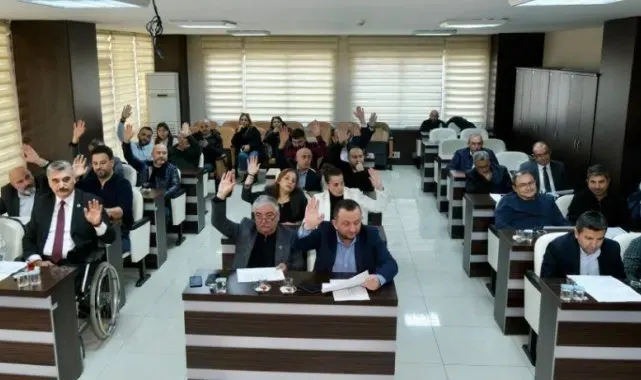 Giresun Belediyesi bütçeyi artırdı, su fiyatlarını düşürdü
