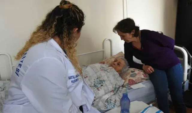 Pendik'te yatalak hastalara 'evde refakat hizmeti'
