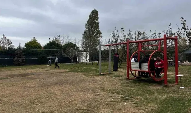 Uyuşturucudan kurtuldu, dernek kurup eğitim vermeye başladı