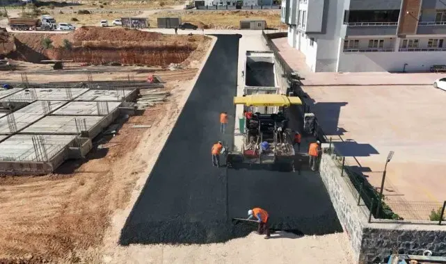 Şehitkamil'de asfalt seferberliği devam ediyor