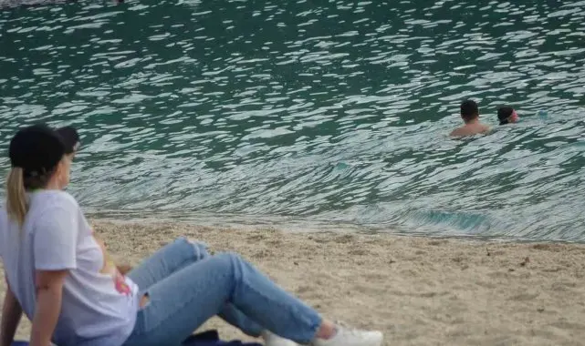 Alanya'da kasım ortasında deniz keyfi