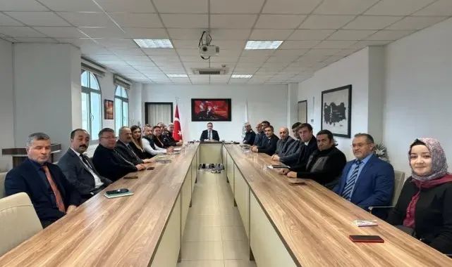 Burhaniye'de İlçe İdare Şube Başkanları Toplantısı yapıldı