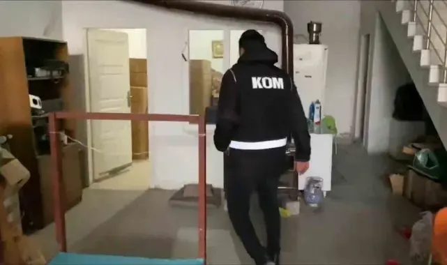 Sivas'ta kaçak ve sahte alkol operasyonu: 600 bin lira değerinde malzeme ele geçirildi