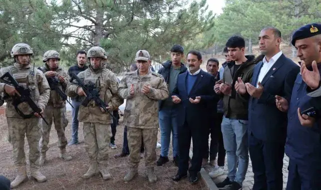 Komandolar Günyüzü ilçesinde arama tarama faaliyeti gerçekleştirdi