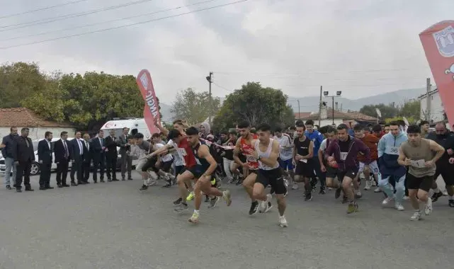 MSKÜ'de Atatürk'e Saygı için koştular