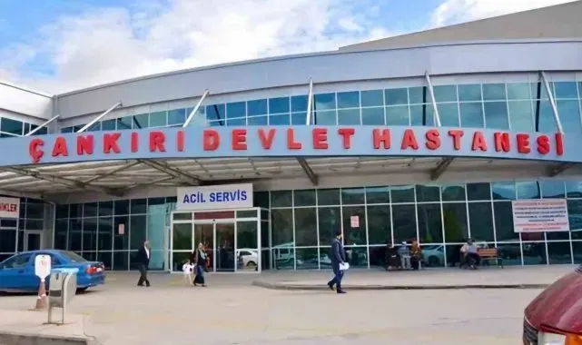 Çankırı'da 3 tekerlekli moped devrildi: 2'si çocuk 5 yaralı