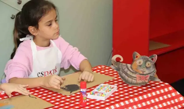 Espark AVM'de çocuklar eğlenirken, ebeveynler bilinçleniyor