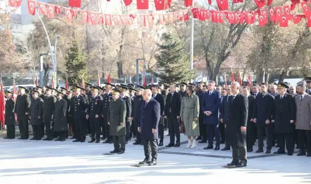 Ağrı'da Atatürk'ü anma töreni düzenlendi