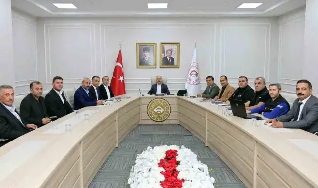Köy muhtarlarıyla toplantı düzenlendi