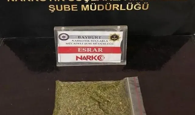 Bayburt'ta uyuşturucu kullanmaktan yabancı uyruklu 2 kişiye adli işlem yapıldı