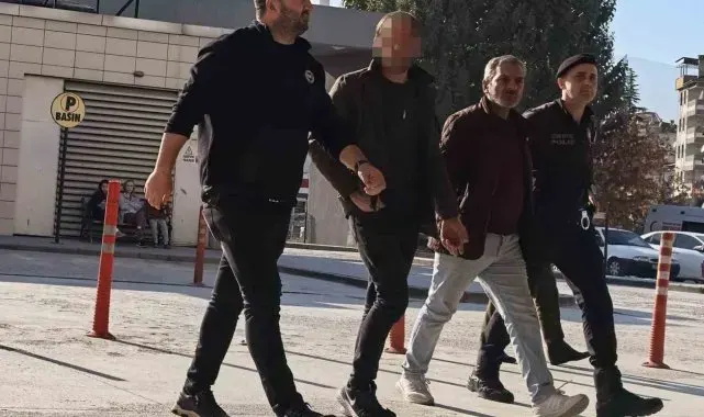 Dolandırıcılık suçundan aranan şahıs tutuklandı
