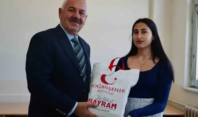 Doğanşehir Belediyesi'nden öğrencilere sınav desteği