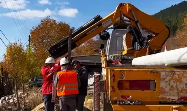 Simav'da 22 köyün elektrik hatları yenileniyor