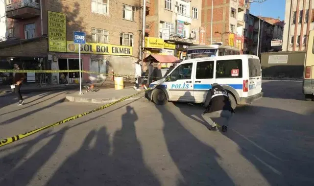 Dolmuş şoförlerinin "yolcu" kavgası kanlı bitti: 1 yaralı
