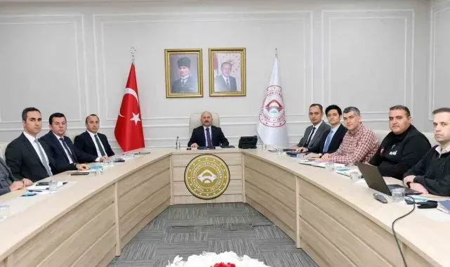 Vali yardımcılarıyla değerlendirme toplantısı yapıldı