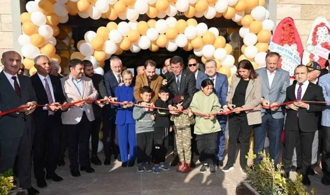 Isparta'da Kirazlıtepe Kafe hizmete sunuldu