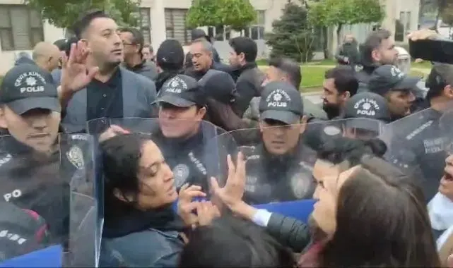 Batman'da DEM Partililer belediyeye girmek istedi: 2 gözaltı