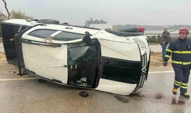 Bilecik'te takla atan araçta bulunan 2 kişi yaralandı