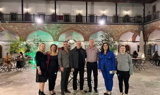 Cumhuriyet İlkokulu velileri, tanışma etkinliğinde bir araya geldi