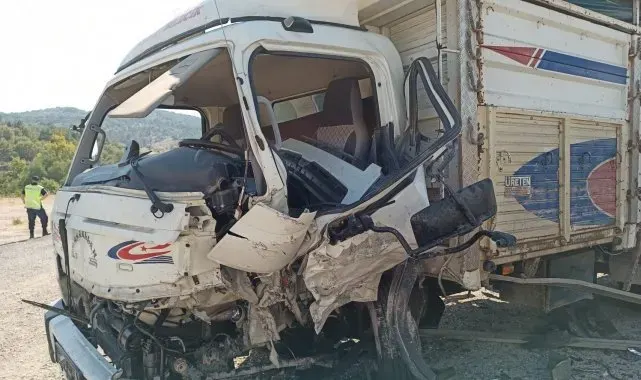 Bilecik'te 2 aracın çarpışması sonucu 2 kişi yaralandı